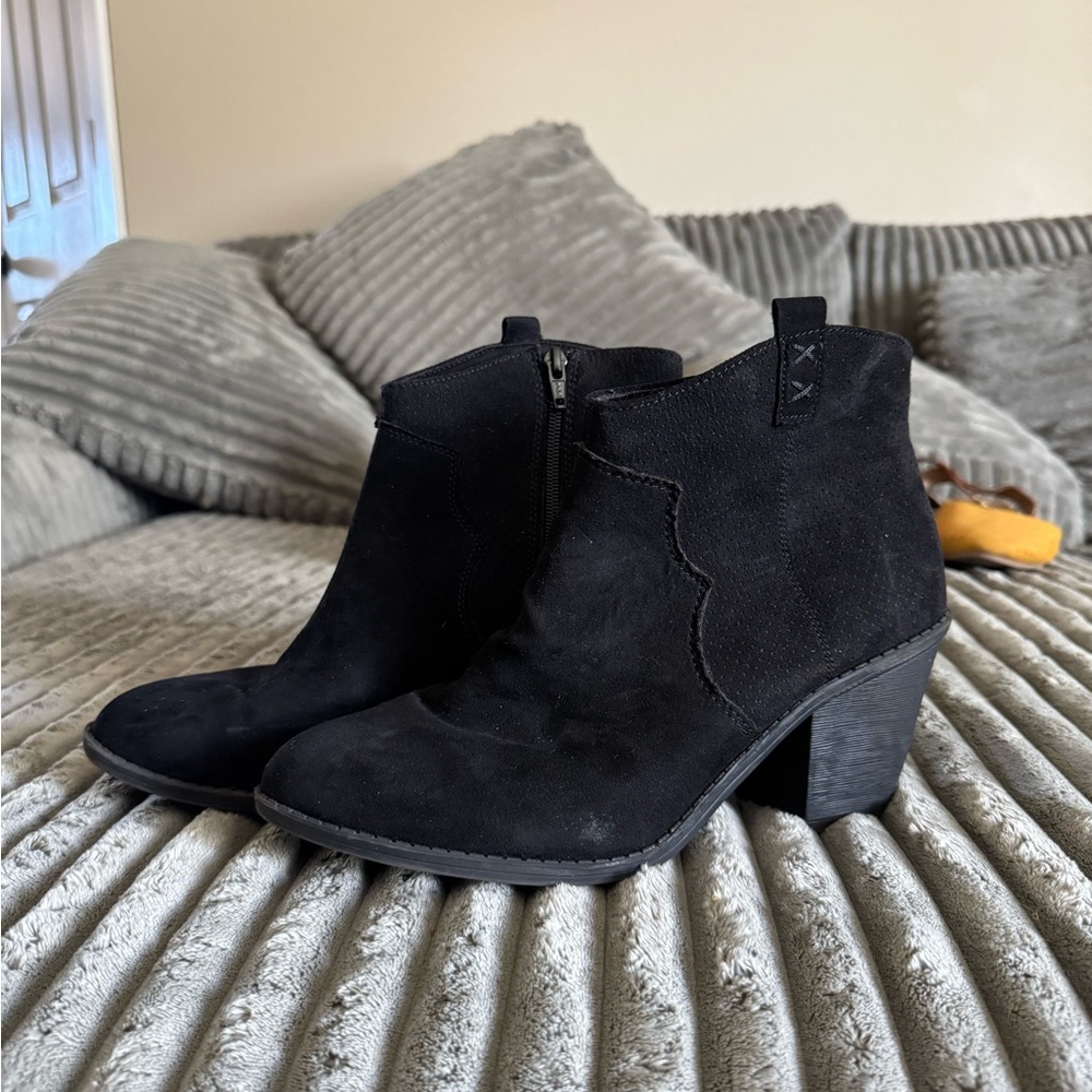 Time and Tru Black Suede Ankle Booties with Block Heel